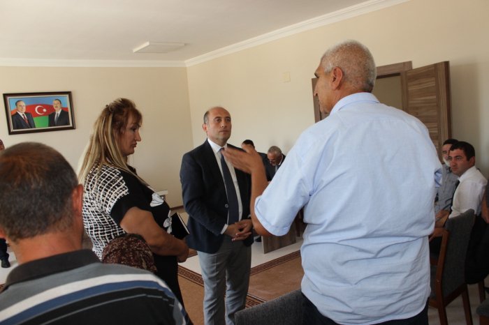 Ordubadın icra başçısı Vənənd kəndində səyyar qəbul keçirib   
