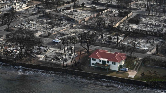 At least 1,100 missing after Hawaii fires