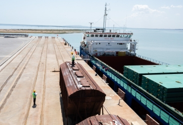 La filial de los Ferrocarriles de Azerbaiyán presenta una ruta transcontinental alternativa