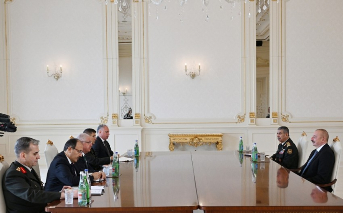  President Ilham Aliyev receives Turkish Minister of National Defense  