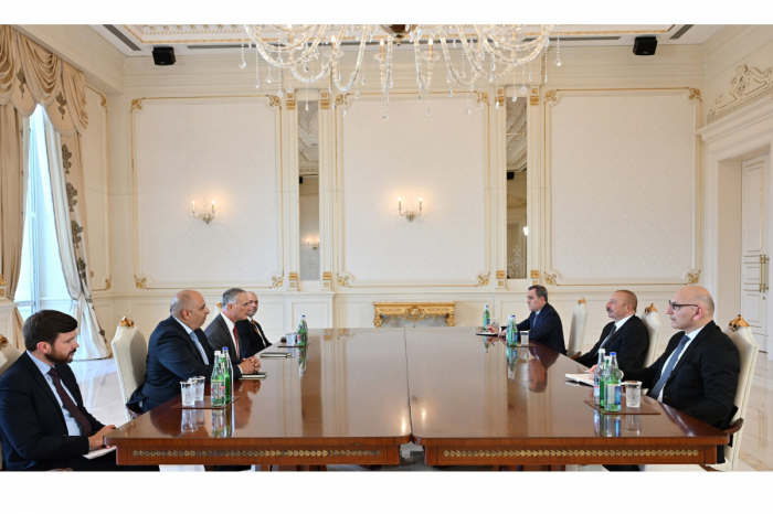   Presidente Ilham Aliyev recibe al asesor principal del Departamento de Estado de EE.UU. para las negociaciones del Cáucaso  