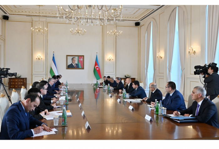  Expanded meeting of presidents of Azerbaijan and Uzbekistan starts 