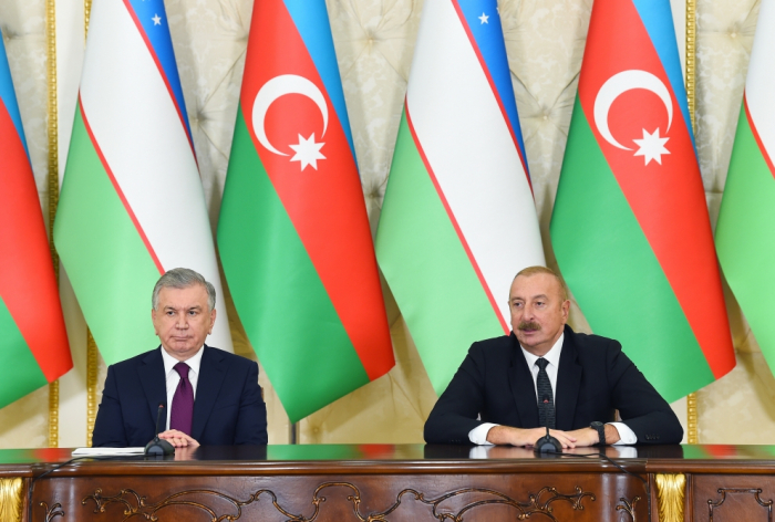  Presidents of Azerbaijan and Uzbekistan make press statements 