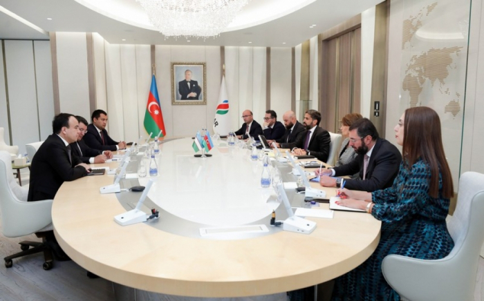 SOCAR president meets with Uzbek energy minister