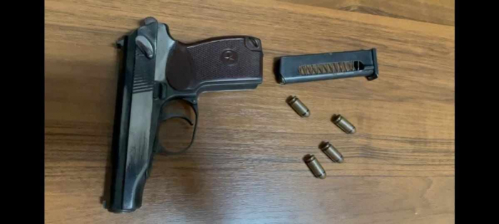   3 minə “Makarov” tapançası satmaq istədi -    FOTO      