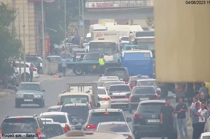 Yanğına görə avtomobillərin hərəkəti məhdudlaşdırılıb -    FOTO   