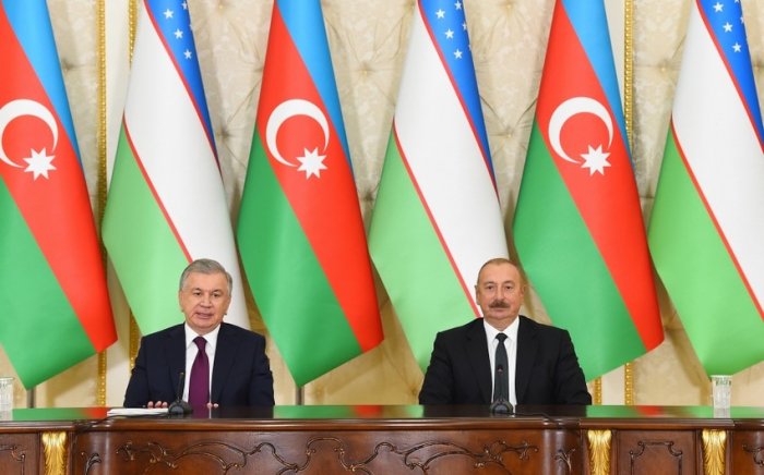  "Aviareyslərin sayının artırılması barədə razılığa gəldik" -  Şavkat Mirziyoyev  