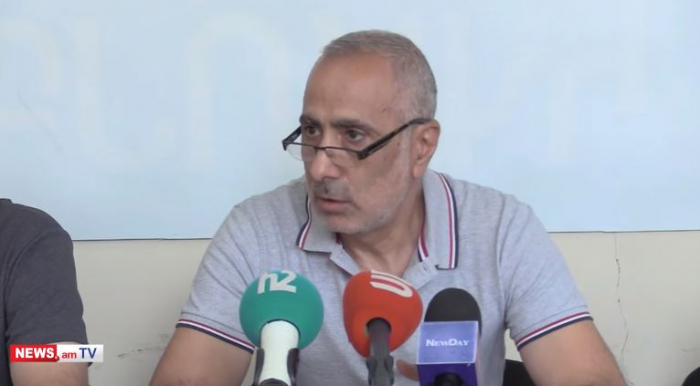       Rostomyan:    "400 min azərbaycanlı qayıdır, İrəvanda evlərin tikintisinə başlanılır"   