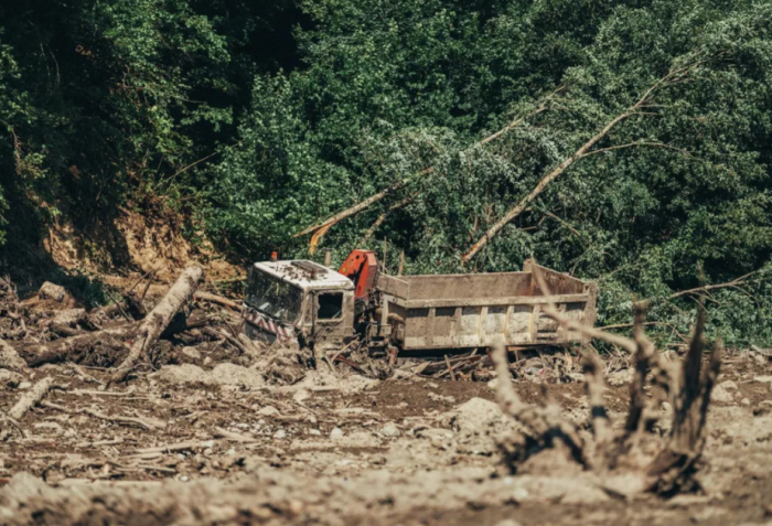 Georgian Infrastructure Minister: 103 units of heavy equipment used in Shovi landslide rescue operations