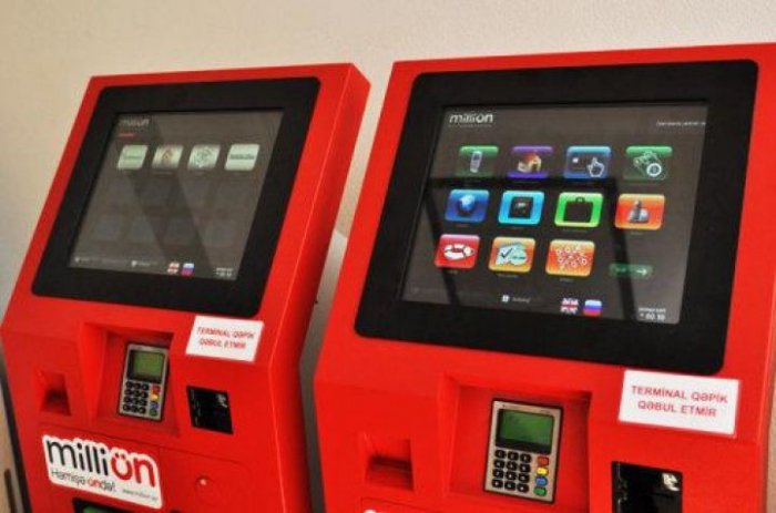    Piyada keçidində ödəmə terminalını oğurlamaq istədilər    