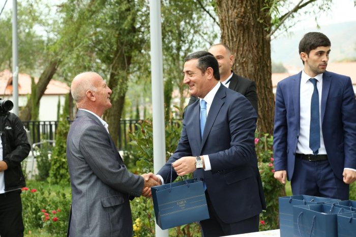   Laçının Zabux kəndinə köçürülən ailələrə mənzillər verilib   