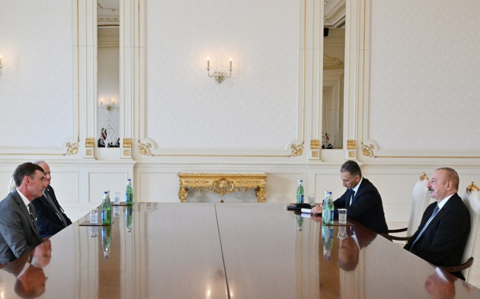   Ilham Aliyev empfing den Präsidenten der International Astronautical Federation  