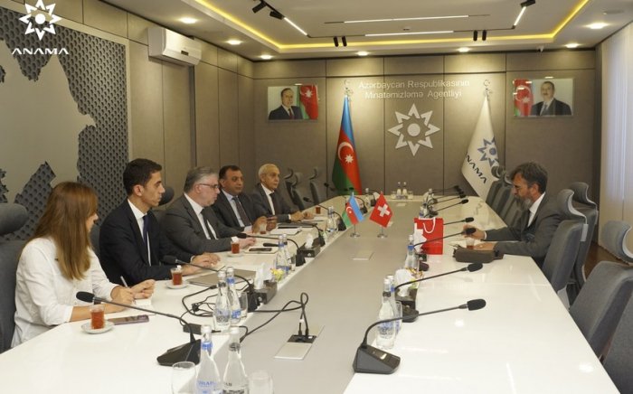 Azərbaycan və İsveçrə humanitar minatəmizləmə sahəsində əməkdaşlığı müzakirə edib  
