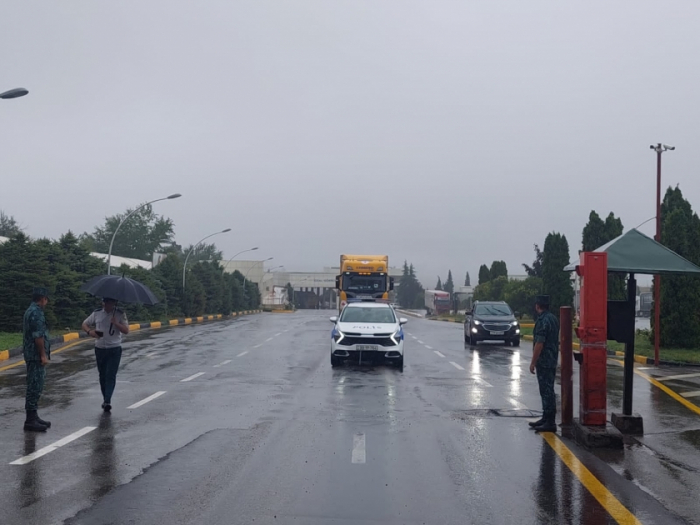   Les produits alimentaires et non alimentaires envoyés par la Croix-Rouge de Russie seront livrés à Khankendi via la route Aghdam-Esgheran  