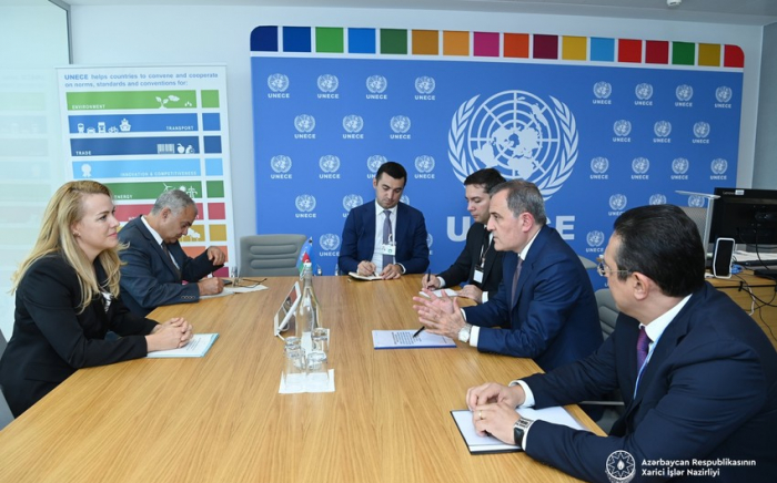   Jeyhun Bayramov besprach die Zusammenarbeit mit dem Exekutivsekretär der UN-Wirtschaftskommission für Europa   - FOTOS    