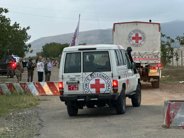   ICRC food cargo vehicles move freely along Aghdam-Khankendi road   