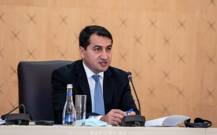     Hikmet Hajiyev:   Aserbaidschan beabsichtigt, die armenischen Einwohner Karabachs von der Junta zu befreien, die sie als Geiseln hält  