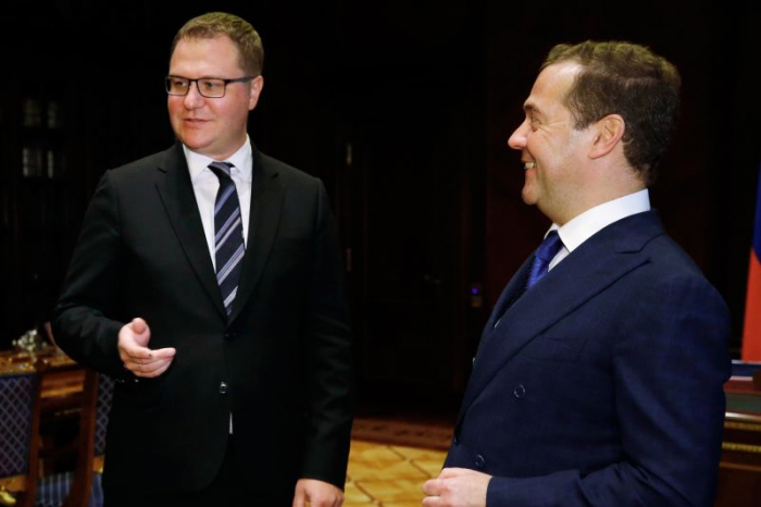  Asistente de Medvedev: "Somos garantes de la existencia de Ereván  "
