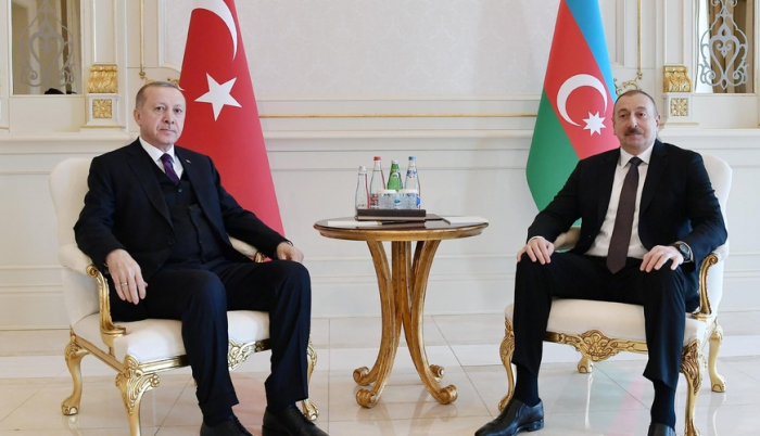 Ərdoğan İlham Əliyevlə danışdı
Ərdoğan İlham Əliyevlə danışdı