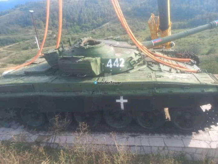 Azerbaijan dismantles tank monument at Khankendi entrance - VIDEO