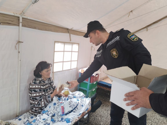 Azerbaijan sets up aid points for Armenian residents of Karabakh