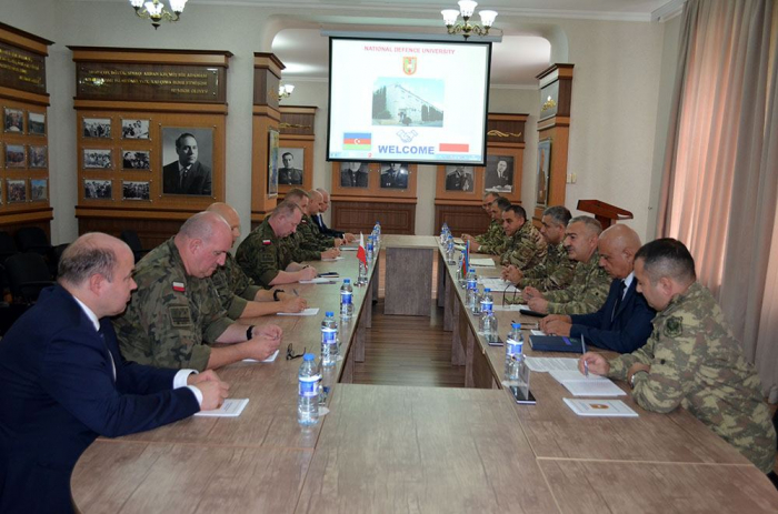   National Defense University holds meeting with Polish delegation   