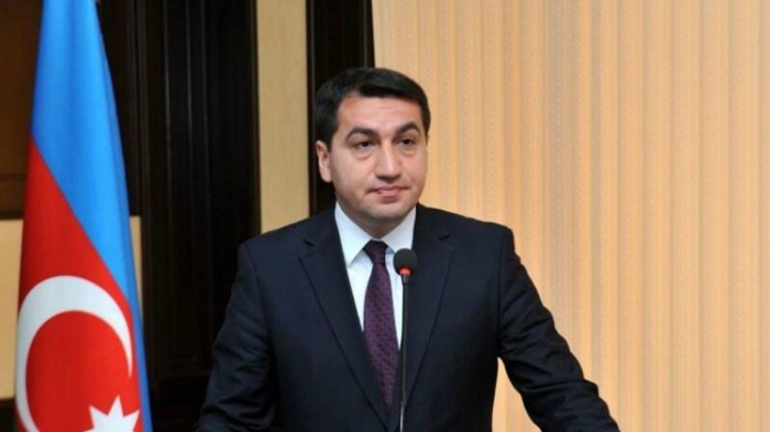     Hikmat Hajiyev:   „Von nun an wird den armenischen Bewohnern Karabachs Nahrungsmittelhilfe gewährt“  