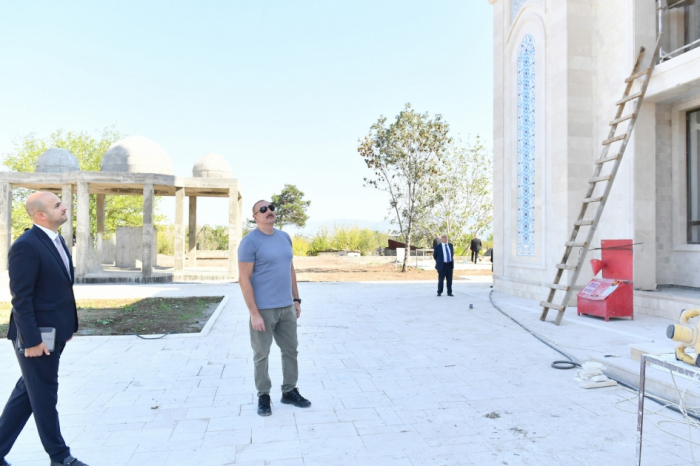   Präsident Ilham Aliyev untersuchte den Baufortschritt der Zangilan-Stadtmoschee –   FOTOS    
