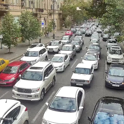    Bakıda sıxlıq olan yollar -    SİYAHI      