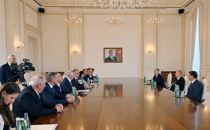    İlham Əliyev Slovakiya parlamentinin sədrini qəbul edib   