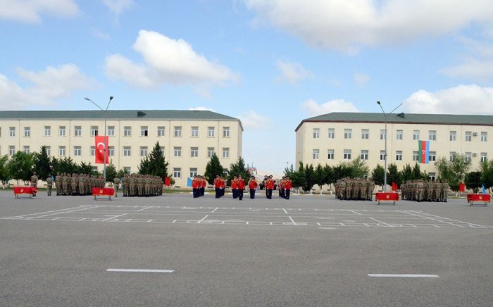 Gizir hazırlığı kursunun buraxılış mərasimi keçirilib  
