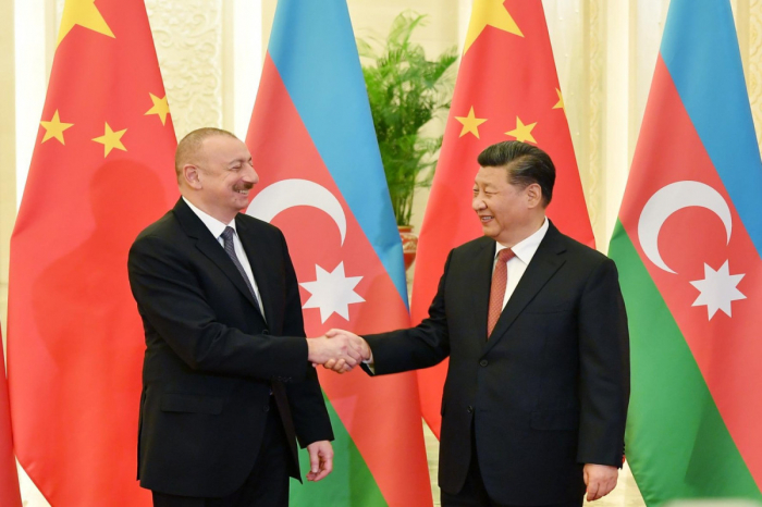  Ilham Aliyev a félicité le président de la République populaire de Chine 