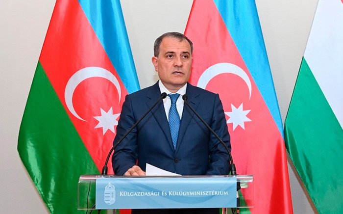    "Ermənistan Laçın-Xankəndi yolu ətrafında yalan iddialar yayır"   