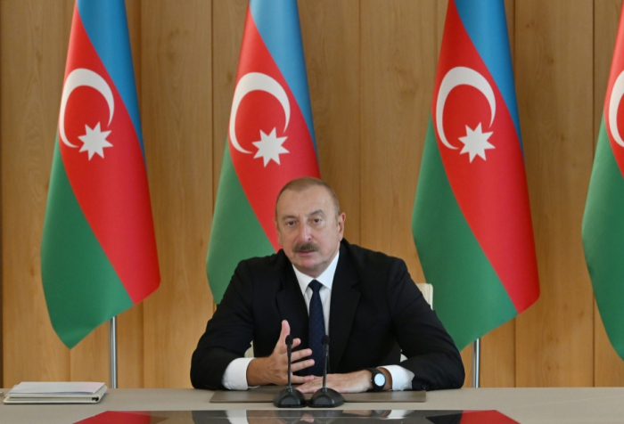   Azerbaiyán modernizará la línea ferroviaria Bakú-Tiflis-Kars, dice el presidente Aliyev  