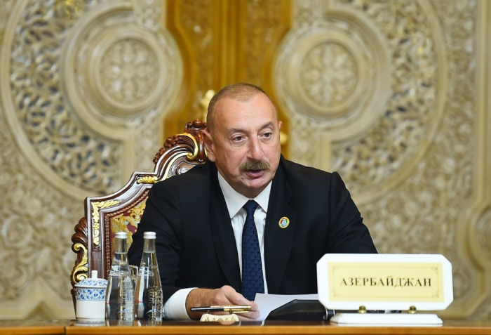  Presidente Ilham Aliyev: "Azerbaiyán y los países de Asia Central están unidos por relaciones de hermandad centenarias" 