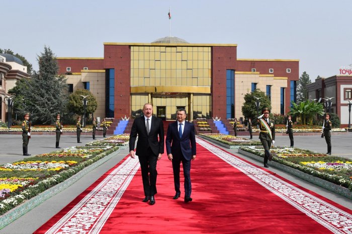    İlham Əliyevin Tacikistana səfəri başa çatıb   