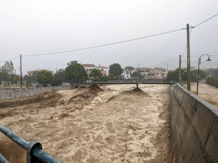 La Grèce touchée par des pluies torrentielles après les feux, un mort