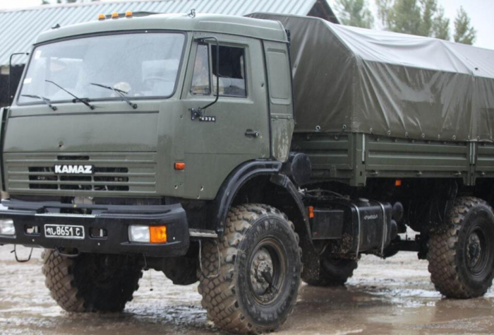 Şuşada sülhməramlıların "KamAZ"ı aşıb , ermənilərin maşınları yanıb
Şuşada sülhməramlıların "KamAZ"ı aşıb , ermənilərin maşınları yanıb