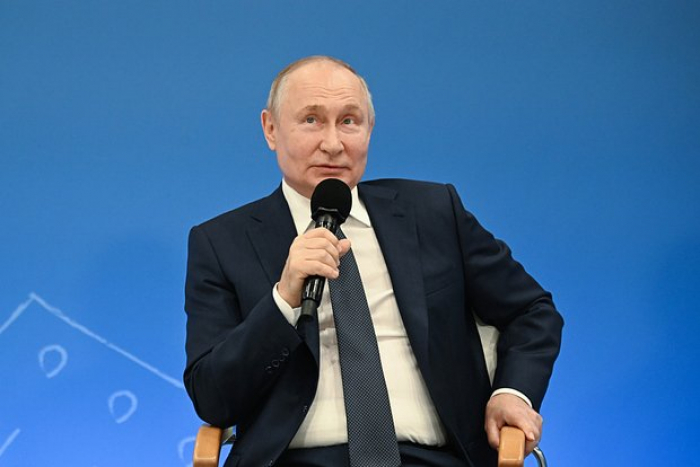       Putin xoşbəxtlik haqqında:    "Əgər özünü ailəyə həsr etsən..."   