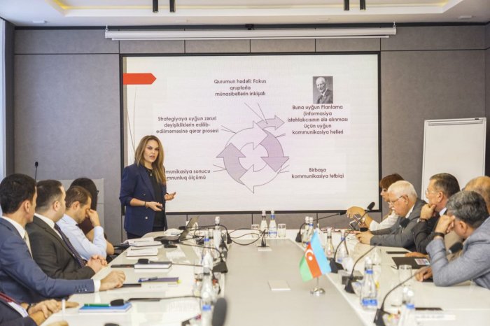 UNEC Tədqiqat Fondu dövlət qurumuna təlim keçib -    FOTOLAR   