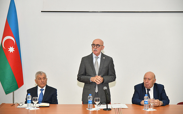 Yeni rektor kollektivə təqdim olundu -    Foto   