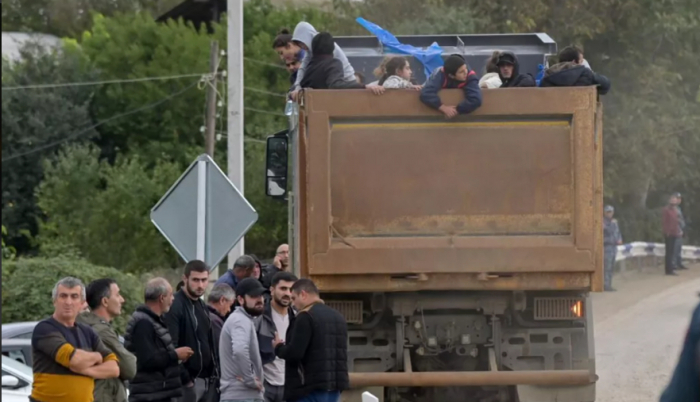    Qarabağdan Ermənistana    70 500    erməni köçüb?   