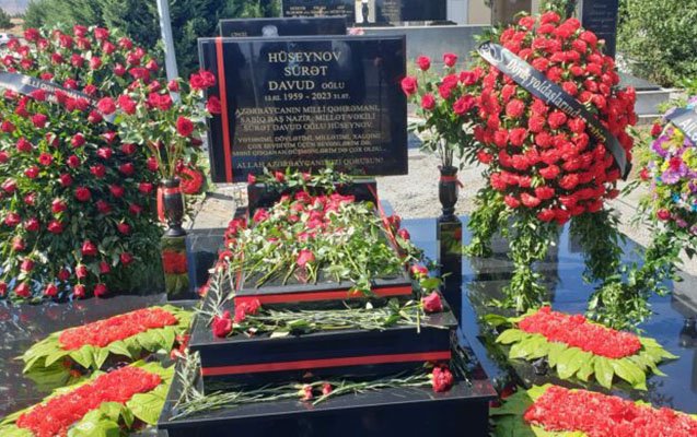    "Düşmənlərim çox oldu" -    Surət Hüseynovun məzar daşında yazılanlar+ Foto       