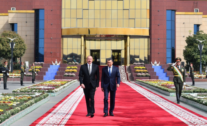 Ilham Aliyev termine sa visite au Tadjikistan