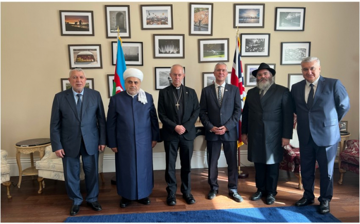 QMİ sədri: "Qarabağın dinc əhalisinin köç etməsini istəmirik"
QMİ sədri: "Qarabağın dinc əhalisinin köç etməsini istəmirik"