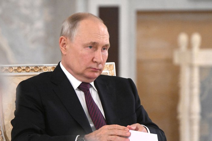 Putinə Çeçenistanın ali mükafatı təqdim edilib