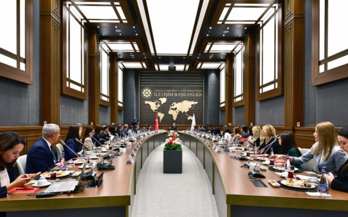    PA 30 dövlət qurumunun sözçüsünün Türkiyəyə səfərini təşkil edib  
   