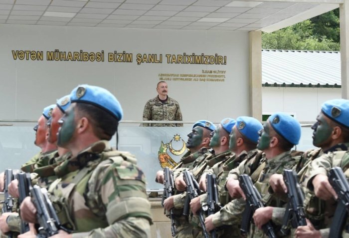    Prezident İlham Əliyevin ordu quruculuğu sahəsində fəaliyyəti Azərbaycanı qalib dövlət olaraq tarixə həkk etdirdi-    RƏY        
