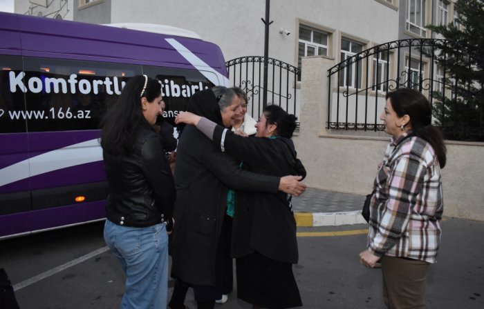   Daha 26 ailə Laçına yola salındı   