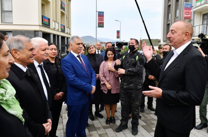    Prezident:  "Biz onu o vaxt bilməmişik, bir növ sadəlövh olmuşuq"    